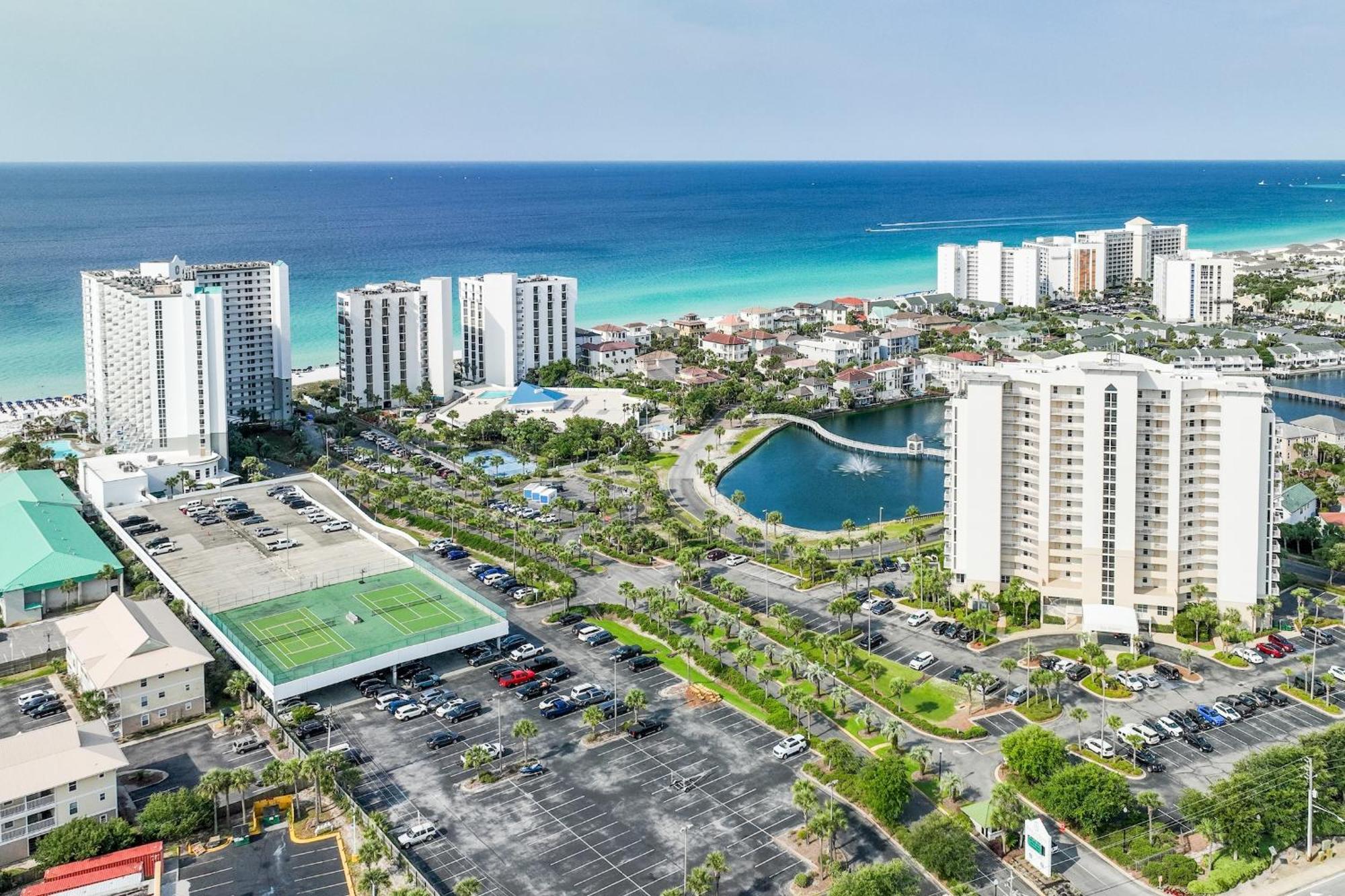 Pelican Beach Resort Destin Exterior foto