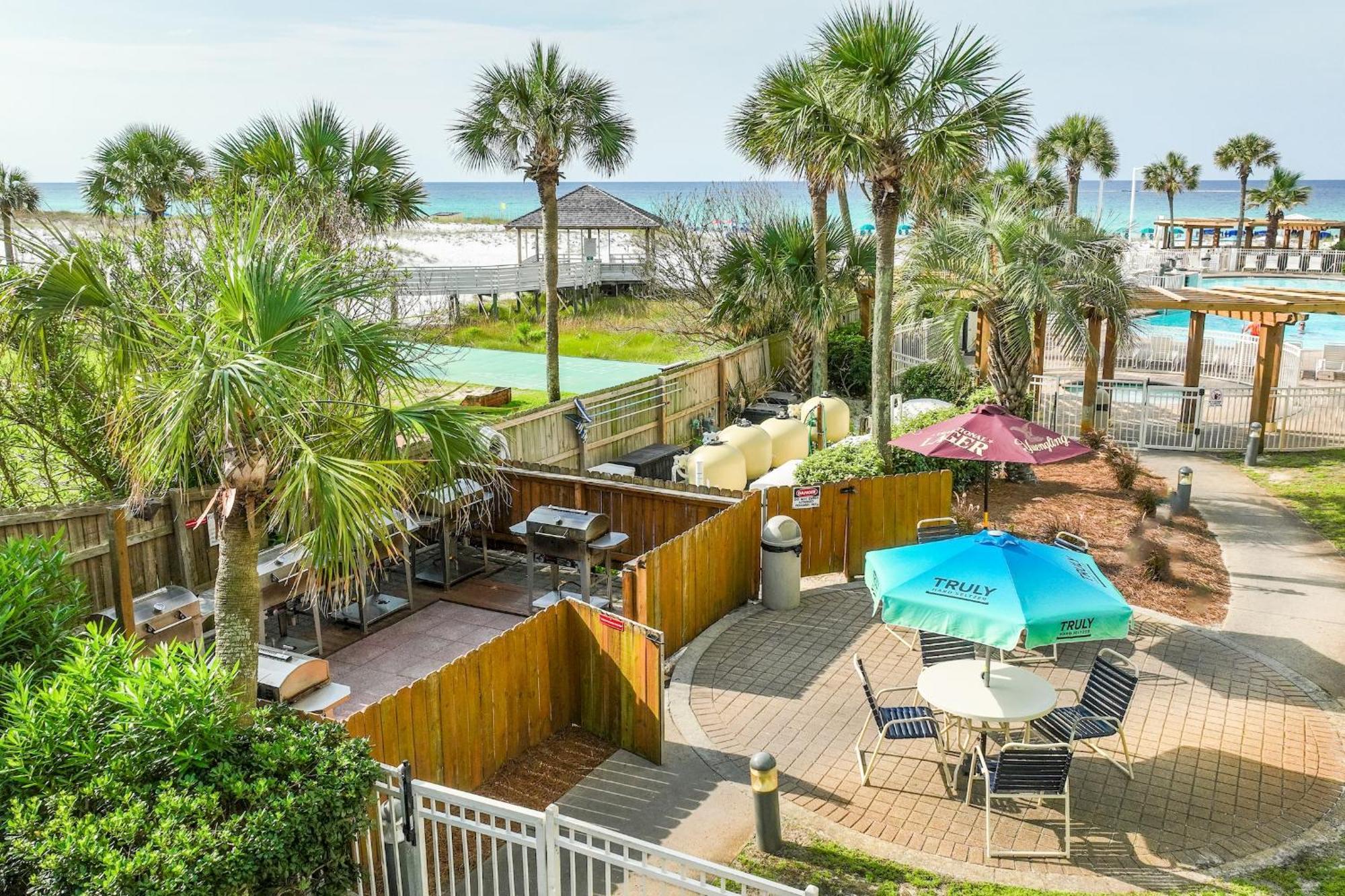 Pelican Beach Resort Destin Exterior foto